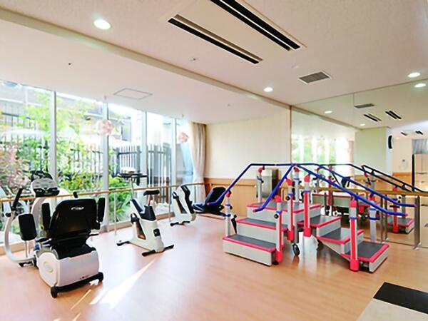 介護老人保健施設プリエール（パート）の送迎ドライバー求人の写真