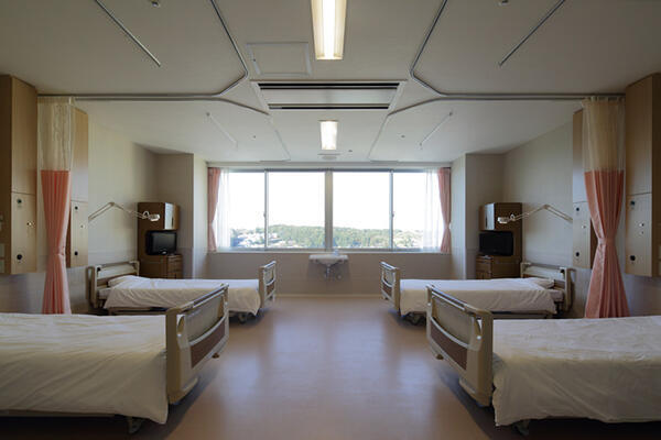 上白根病院（夜勤専従/パート）の看護助手求人メイン写真2