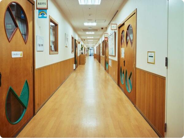 なかよし保育園（パート）の保育士求人メイン写真4