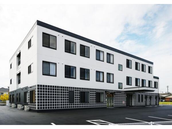 住宅型有料老人ホームはーとらいふ茶屋町（常勤）の准看護師求人メイン写真1