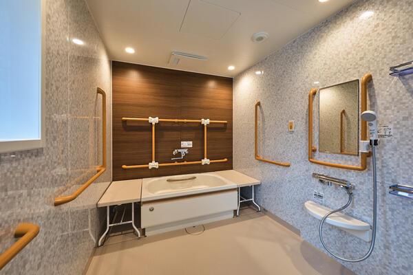 広域型 特別養護老人ホーム宝生苑（常勤）の介護福祉士求人メイン写真4