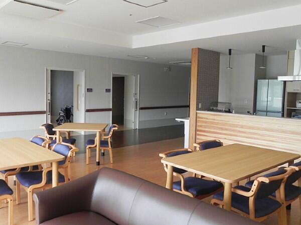 老人介護福祉施設 スリーハートの丘（パート）の介護職求人メイン写真3