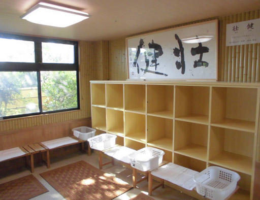 医療法人 府州会 介護老人保健施設 ロマン（通所リハ/パート）の准看護師求人メイン写真3