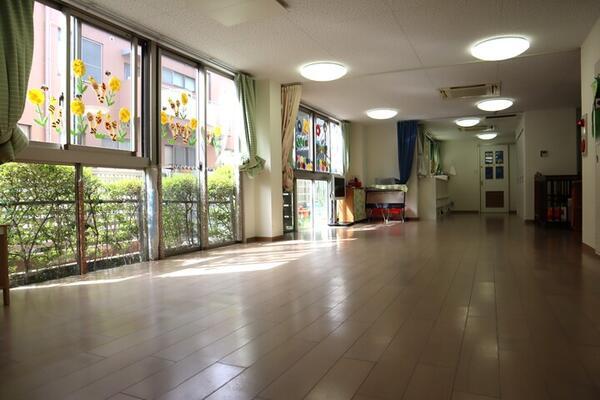 若草保育所（常勤）の保育士求人メイン写真2