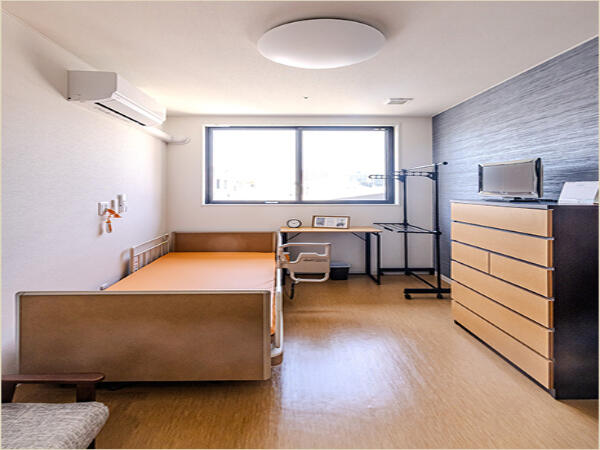 住宅型有料老人ホーム　メディカルホームあん里（夜勤専従パート）の介護福祉士求人メイン写真2