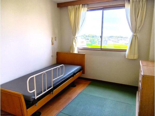 グループホーム ポジティブリーケア喜志の郷（常勤）の准看護師求人メイン写真2