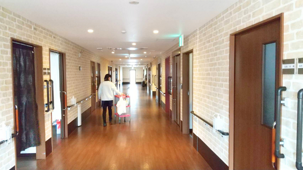 ナーシングホーム寿々　天子田（常勤）の介護福祉士求人メイン写真3