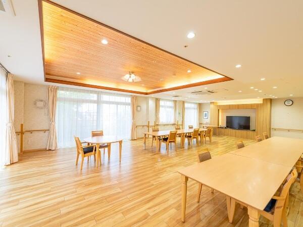 イリーゼ横浜港南台（パート）【見学のみOK／車通勤OK・広い駐車場完備／時短相談可】の介護職求人メイン写真5