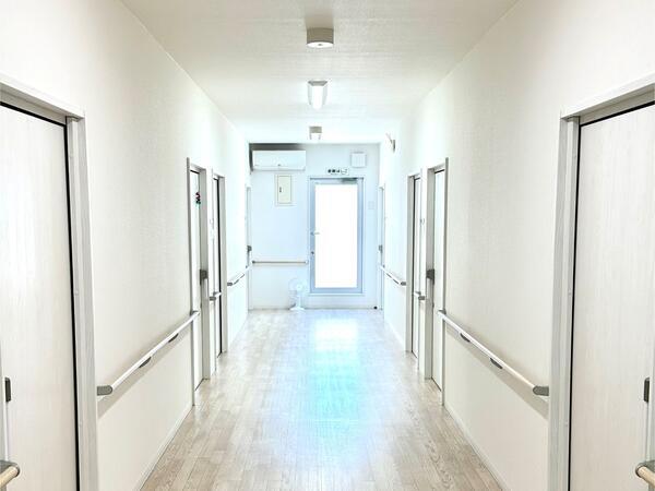 住宅型有料老人ホーム フォンテーヌ横浜町田壱番館（夜勤専従/パート）の介護福祉士求人メイン写真4