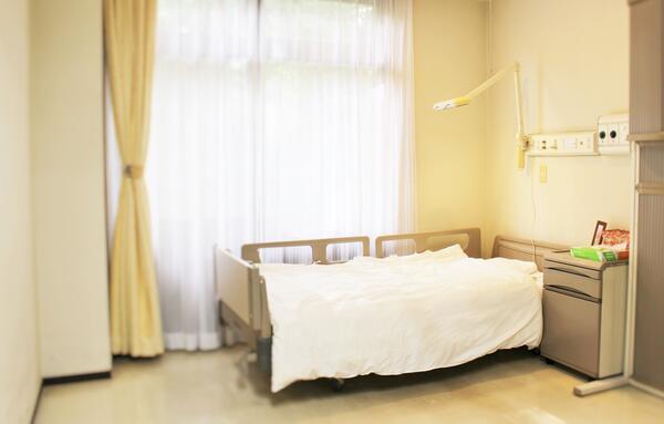 草花クリニック（夜勤パート）の准看護師求人メイン写真2