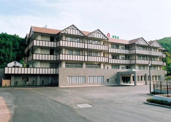 特別養護老人ホーム緑風荘（常勤） の准看護師求人の写真