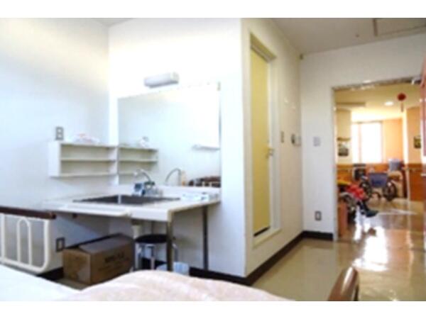 介護老人保健施設アメニティきゅうらぎ（常勤）の看護師求人メイン写真3