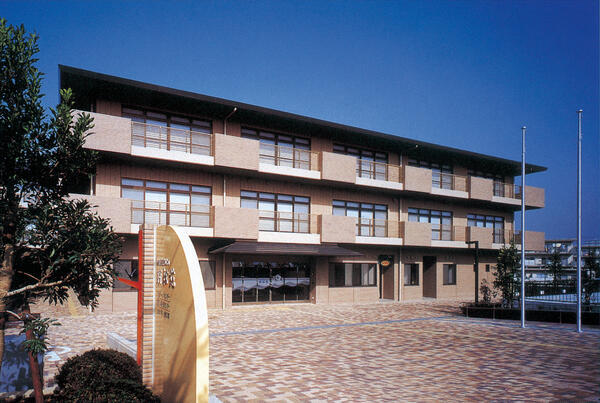 船橋市朋松苑デイサービスセンター（常勤）の介護福祉士求人の写真