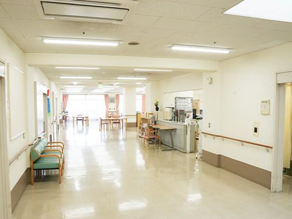 介護老人保健施設 四季の里（管理職候補/常勤）の作業療法士求人メイン写真3