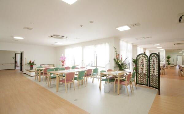 住宅型有料老人ホーム メルベイユひびきの（パート）の介護福祉士求人メイン写真3