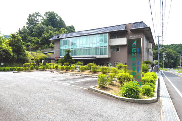 介護老人保健施設　萩の里あすか（パート）の送迎ドライバー求人の写真