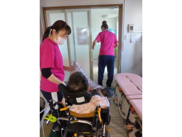 つばさハウス・つばさ弐番館（常勤）の介護職求人メイン写真3