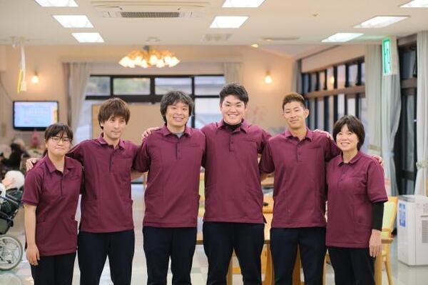 あじさいホームデイサービスセンター（常勤）の介護福祉士求人メイン写真2