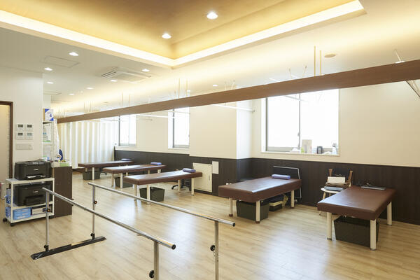 帝都メディカルクリニック 西新井駅前院（常勤）の理学療法士求人メイン写真2