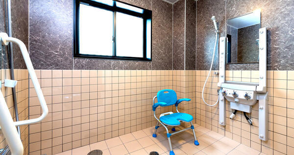 剣持整形デイサービス東本町（常勤）の介護職求人メイン写真5