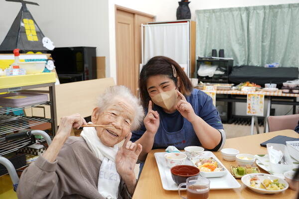 特別養護老人ホーム自由の杜（契約職員/常勤）の介護福祉士求人の写真
