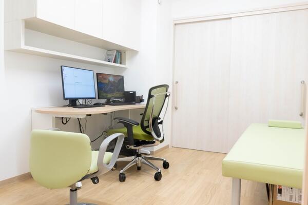 青木胃腸内科クリニック（パート）の看護師求人メイン写真4