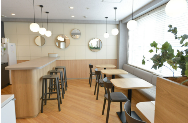 多摩ファミリークリニック（外来 / 常勤）の看護助手求人サブ写真1