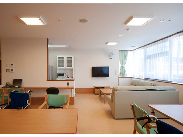 特別養護老人ホーム　氷見鶴寿苑（生活相談員/常勤）の社会福祉士求人メイン写真3