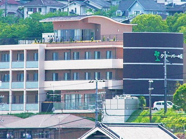 特別養護老人ホーム クローバーの丘（常勤）の介護福祉士求人メイン写真1