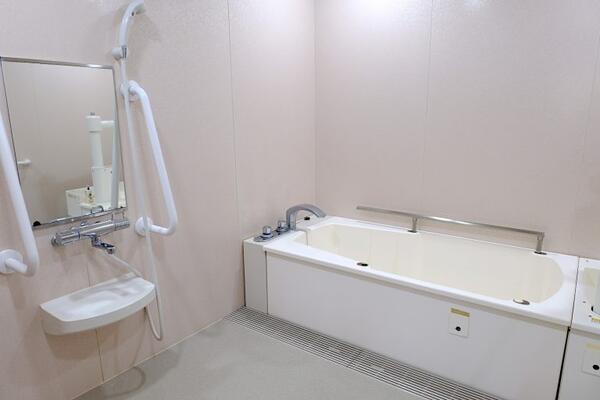 特別養護老人ホームあいぜんの里（常勤）の准看護師求人メイン写真3