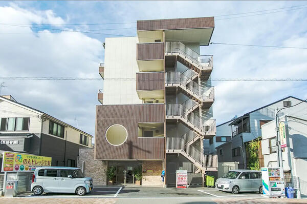 住宅型有料老人ホームのんビレッジ生野（パート）の看護師求人の写真