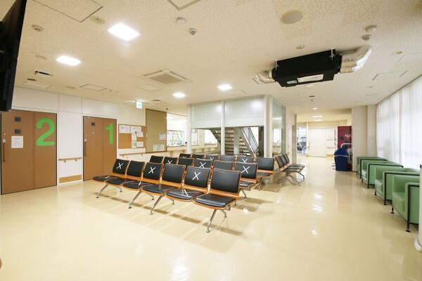 若松記念病院（夜勤専従/産休代替）の看護師求人メイン写真3