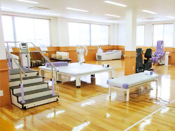 稲山病院（外来/常勤）の看護師求人メイン写真2