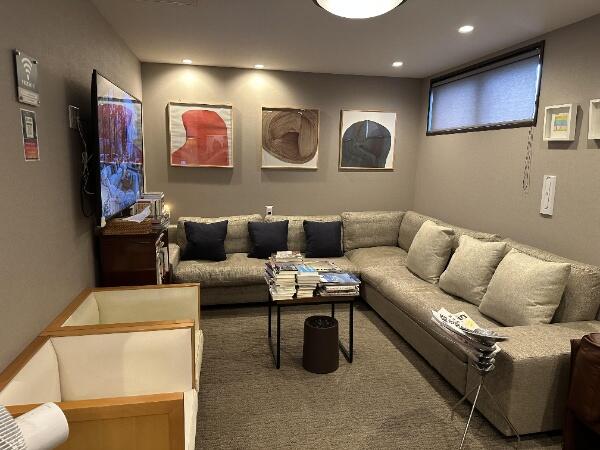 成城脳神経クリニック（パート）の医療事務求人の写真