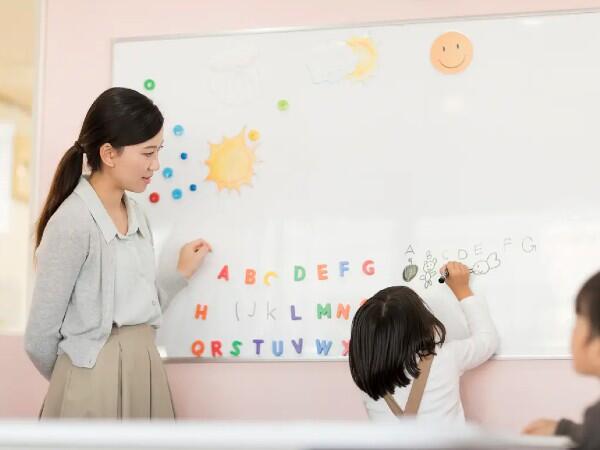 たまキッズルーム 高幡不動（児童指導員/常勤）の精神保健福祉士求人メイン写真4