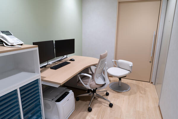 箕面レディースクリニック かやの分院（パート） の看護師求人メイン写真5