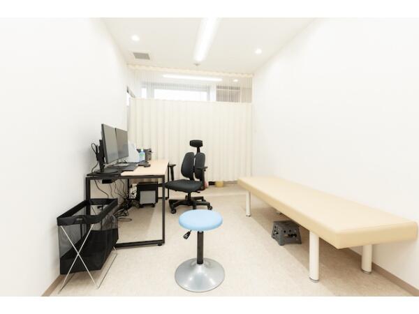 こいずみクリニック整形外科リハビリテーション科（パート）の看護師求人メイン写真4