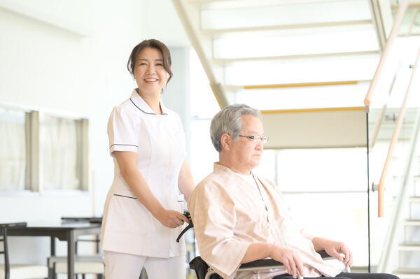 市ケ尾病院（パート）の介護福祉士求人メイン写真2