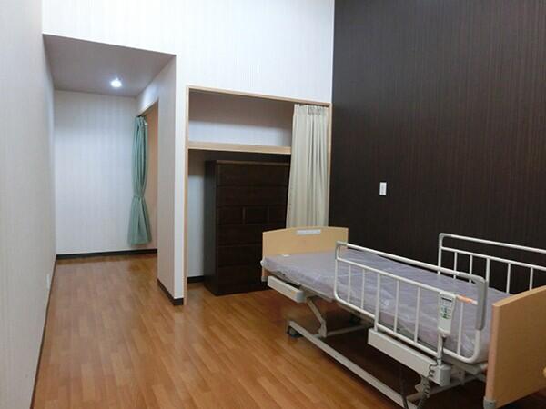 サービス付き高齢者向け住宅　ファミリーサポート（夜勤専従/常勤）の看護師求人メイン写真5