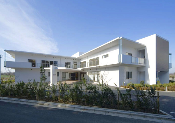 介護老人保健施設 葵の園・緑区（常勤）の看護師求人の写真