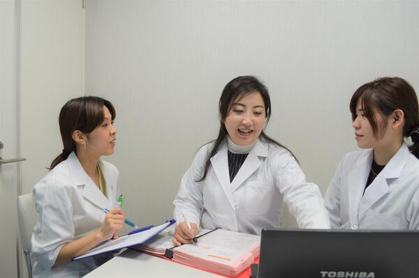 トライアドジャパン株式会社 東京オフィス（治験事務局担当者/正社員）の医療事務求人メイン写真2