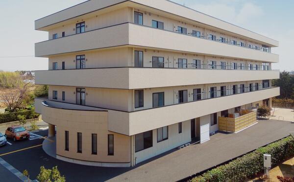 ケアハウス花（パート）の介護福祉士求人メイン写真1