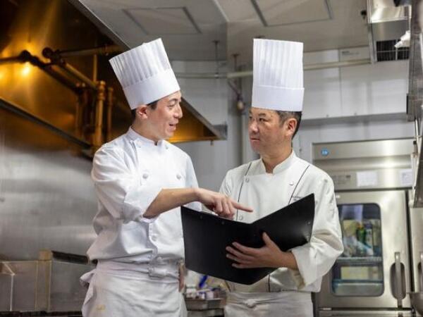 ローム本社店キャフェ（厨房/責任者候補/常勤）の調理師/調理員求人の写真