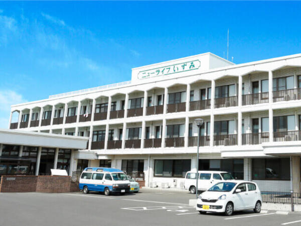 介護老人保健施設 ニューライフいずみ（通所リハ/常勤）の介護職求人の写真