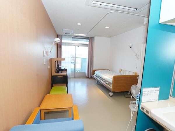 東京足立病院（常勤）の看護助手求人メイン写真5