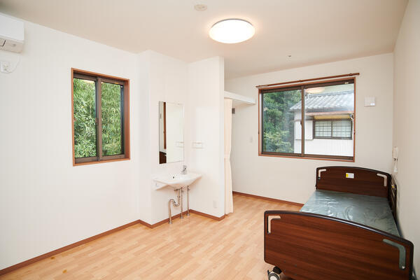 住宅型有料老人ホーム アスカ大磯（正社員）の介護職求人メイン写真3