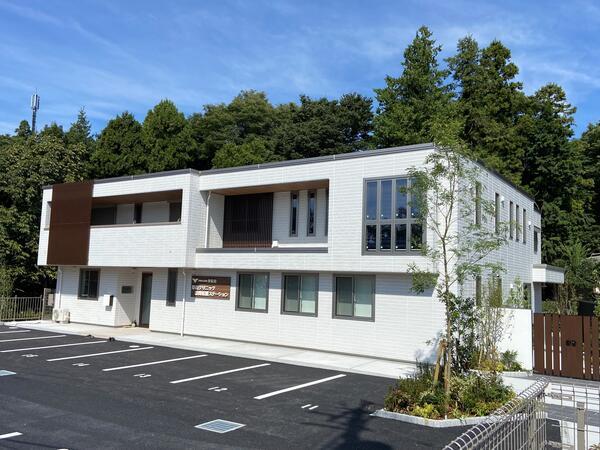 草花クリニック訪問看護ステーション（常勤）の看護師求人メイン写真1