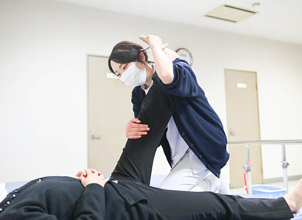 魚住総合クリニック（常勤）の理学療法士求人の写真