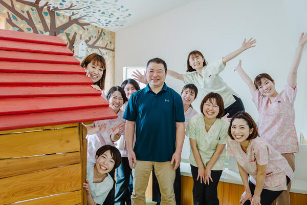 あかい家のこどもクリニック（パート）の公認心理師求人の写真