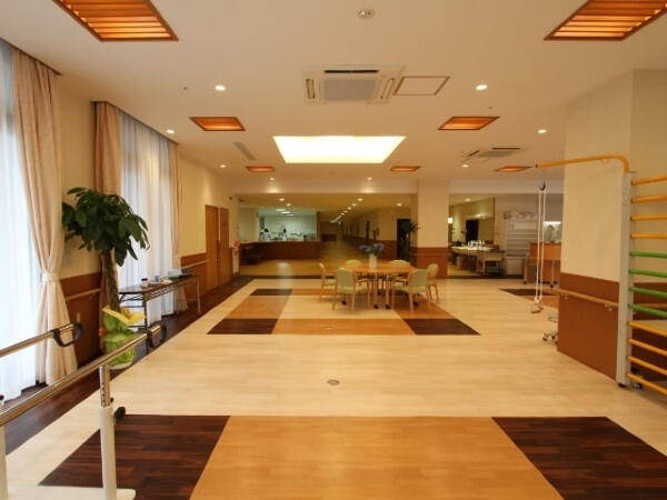 村橋病院（夜勤専従）の看護師求人メイン写真2